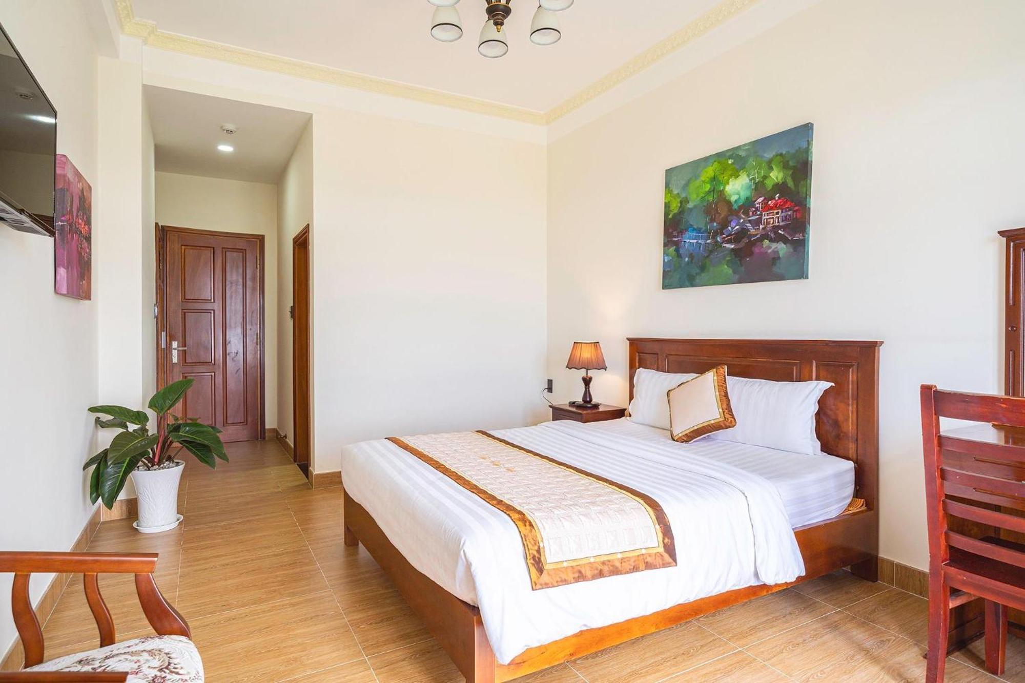 Khách Sạn Diệu Thông Dalat Exterior foto