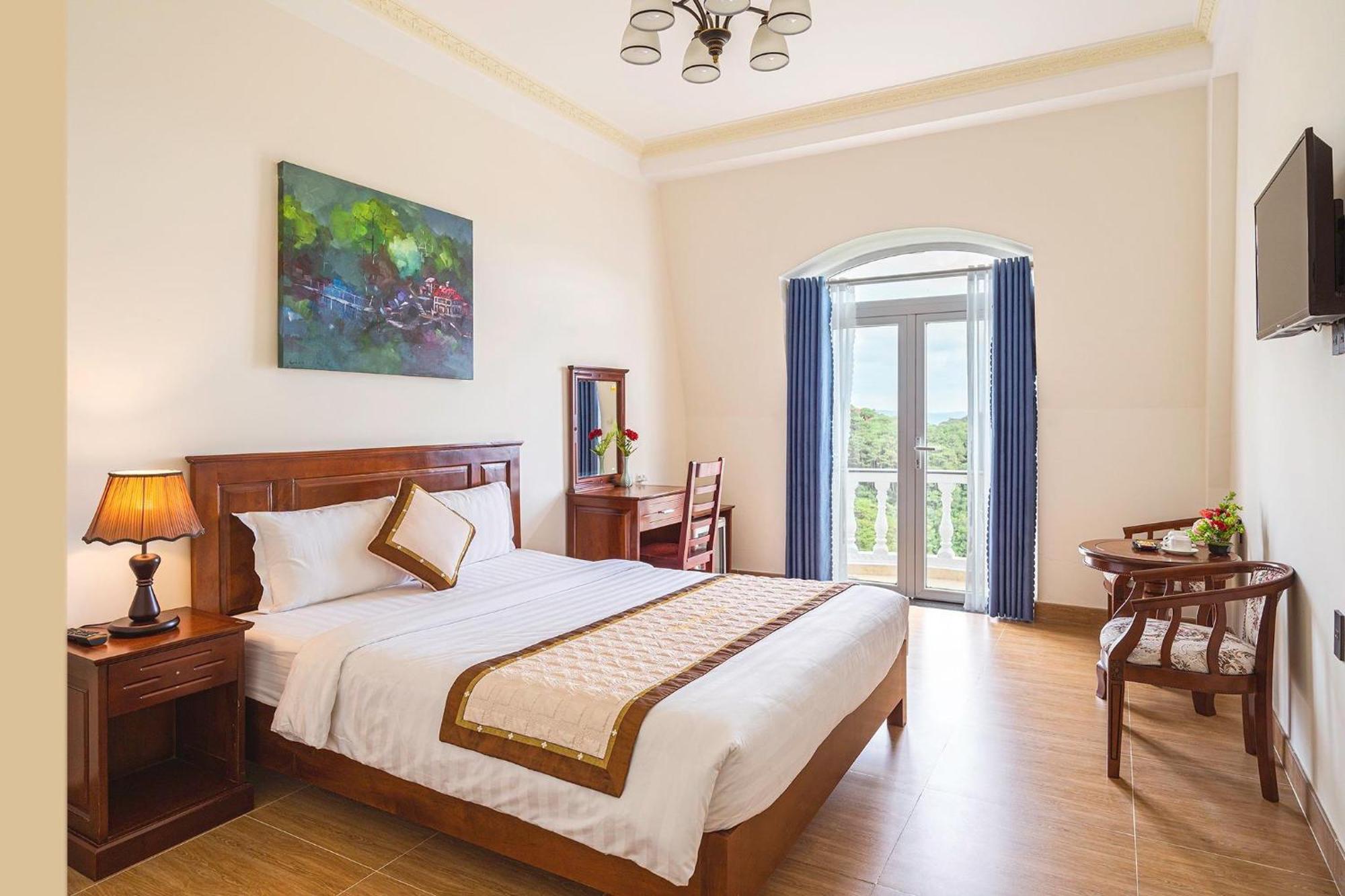 Khách Sạn Diệu Thông Dalat Exterior foto