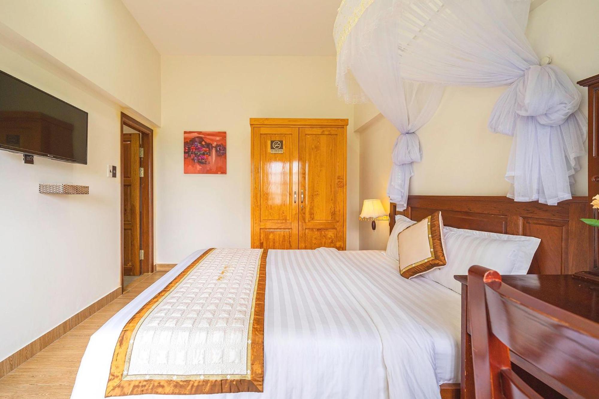 Khách Sạn Diệu Thông Dalat Exterior foto